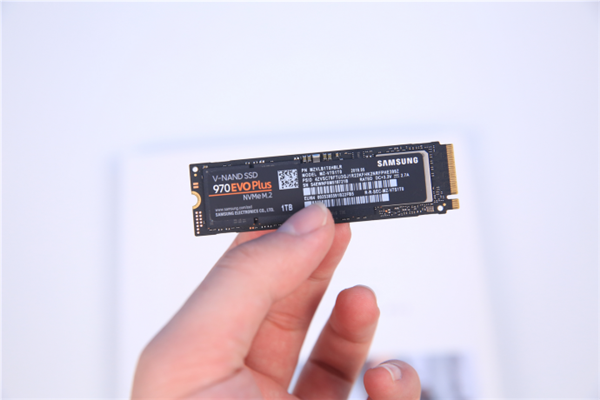 NVMe SSD中的强者！三星970 EVO Plus上手：用了就回不去