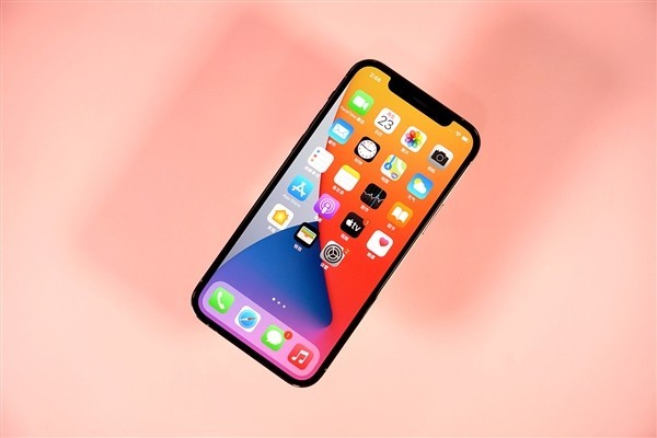 研究称iPhone 12国行128GB物料成本提高了21%：苹果加倍转嫁给消费者