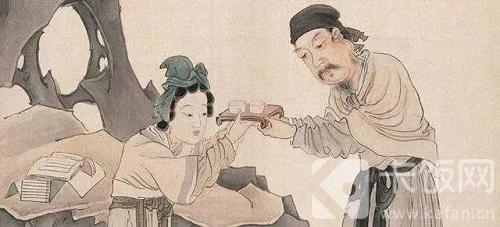 “相敬如宾”指相敬相爱，能用在以下哪些人之间