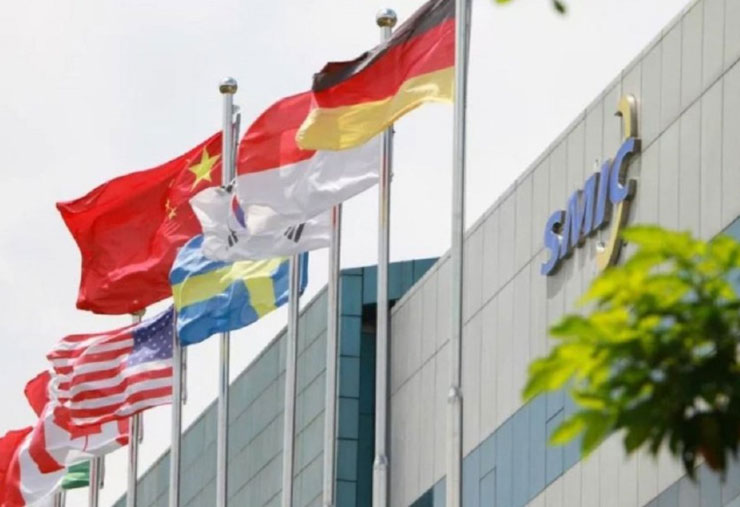 网友直呼买到印钞机！中芯国际敲定12亿美元光刻机订单，打破美方封锁