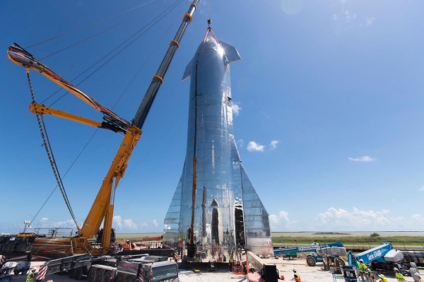 日本卫星运营商将在2024年使用SpaceX星际飞船送入地球同步转移轨道