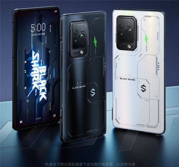 黑鲨5 Pro电池测试成绩公布：分为105分 充电最快的机型  电竞手机鼻祖
