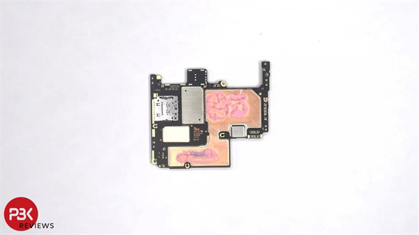 雷蛇安卓游戏掌机 Razer Edge拆解，卡槽+散热系统