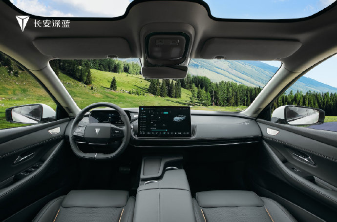 长安深蓝 SL03 迎来新的 OTA 升级:新增网易云音乐