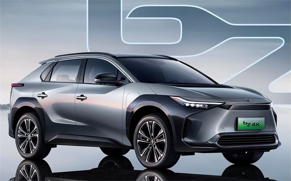 一汽丰田首款纯电动车型 bZ4X 限时优惠 6 万元，到手价仅 13.98 万元起