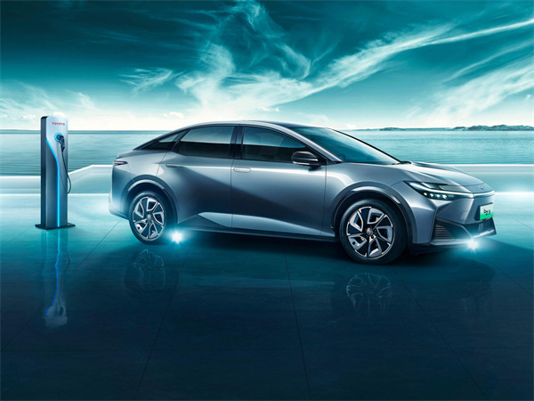 一汽丰田 bZ3 中型纯电轿车正式下线：预售价 18.98 万-21.98 万元