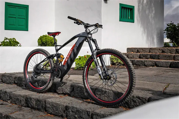 奥迪推出电动山地自行车 e-MTB，续航里程在 30 至 95 英里之间