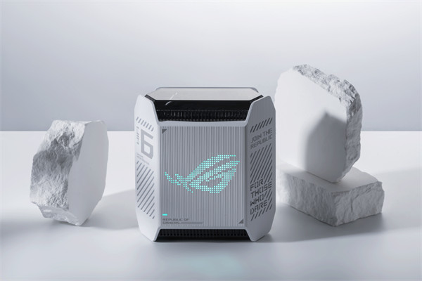 ROG 魔方幻 GT6 三频万兆 Mesh 路由器的“月曜白”限定版今晚开卖