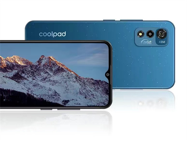 酷派锋尚 40 手机上线:三种版本可选,售价 899 元起