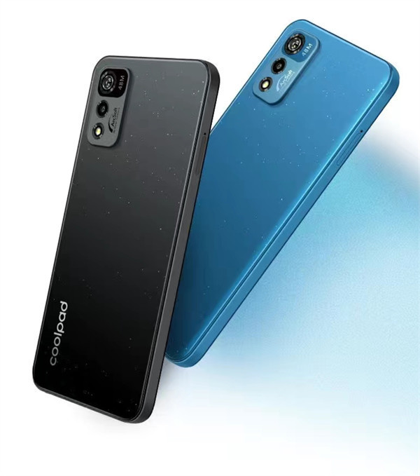 酷派锋尚 40 手机上线:三种版本可选,售价 899 元起