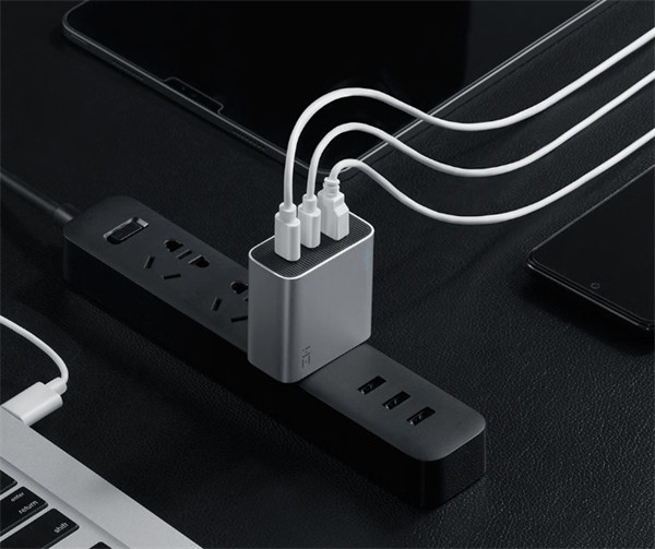 紫米67W 三口氮化镓充电器套装 4 月 12 日开售，定价 149 元