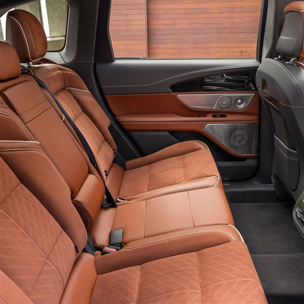 长安林肯全新中型SUV航海家上市，售价32.88万元起