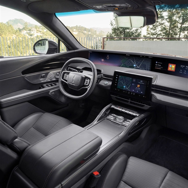 长安林肯全新中型SUV航海家上市，售价32.88万元起