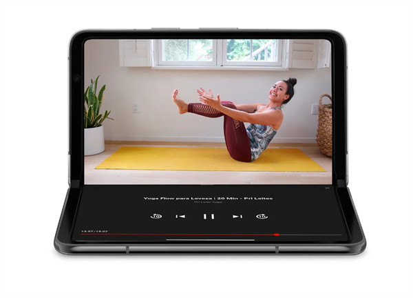 谷歌首款官方折叠屏手机 Pixel Fold 发布，售价 1799 美元起