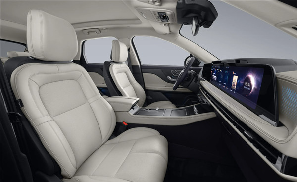 长安林肯冒险家上市的，售价区间24.58-34.58万元