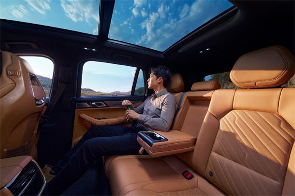 领克 09 亚运行政版大五座 SUV 上市,售价 28.99 万元