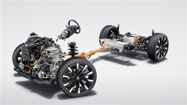 丰田皇冠SportCross开启预售，售价36.90万元起