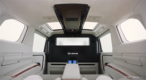 雷克萨斯新款豪华 MPV 车型 LM 全球首发