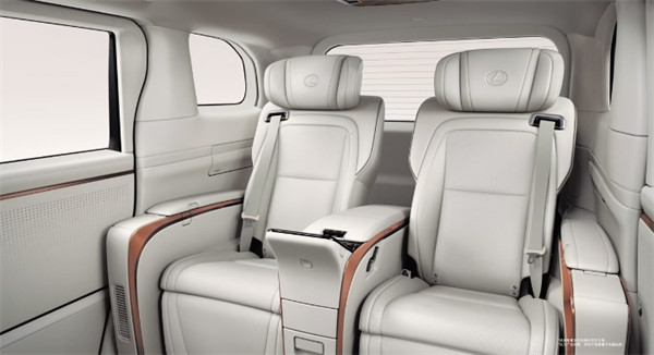 雷克萨斯新款豪华 MPV 车型 LM 全球首发