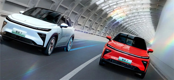 吉利睿蓝7上市,售价区间为11.77万-17.37万元