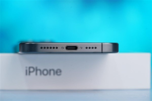 iPhone 15系列遭用户反馈扬声器存在破音问题