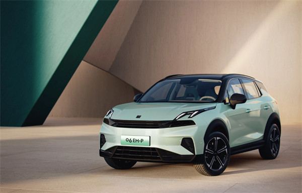 领克 06 EM-P 公布座舱细节