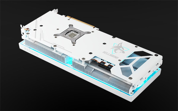 撼讯 RX 7800 XT 暗黑犬冰魄白色版本开售