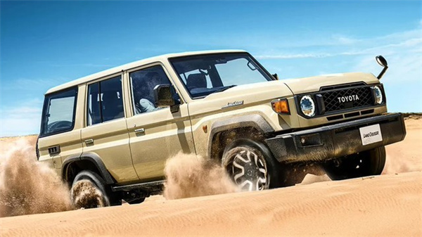 丰田推出全新的 Land Cruiser 70，售价约为23.3万元人民币
