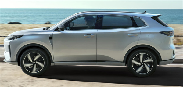 长安启源 Q05 车型将于 12 月 12 日上市，预售价 12.99 万元起