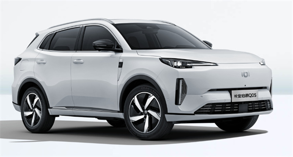 长安启源 Q05 车型将于 12 月 12 日上市，预售价 12.99 万元起