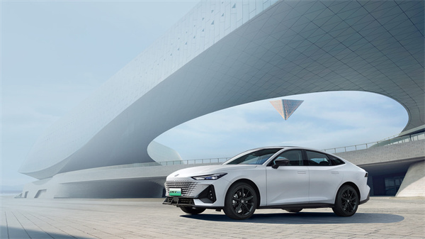 长安 UNI-Z  售价公布，12.79 万元起