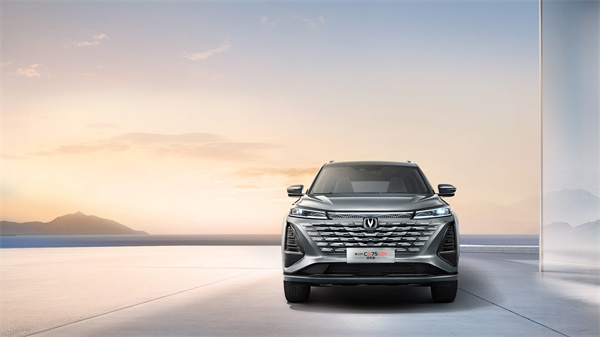 长安第三代 CS75 PLUS 冠军版上市