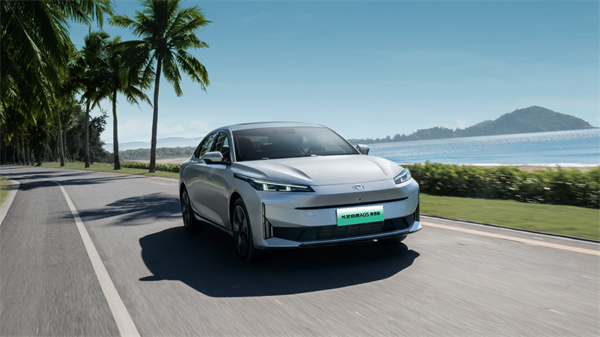 长安启源 A05 真香版上市，售价 7.89 万元起