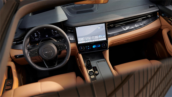 领克 O9 MHEV 四驱全球版上市，售价 23.58 万元