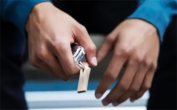 三星 64GB USB3.1 U 盘开售