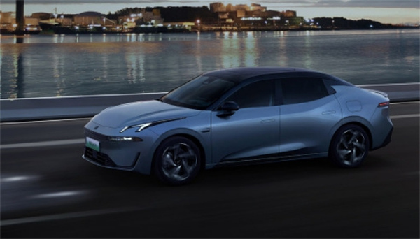 领克 07EM-P 开启预售，预售价 18 万元起