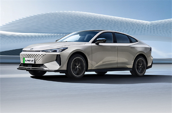 长安第二代 UNI-V 智电 iDD 车型上市