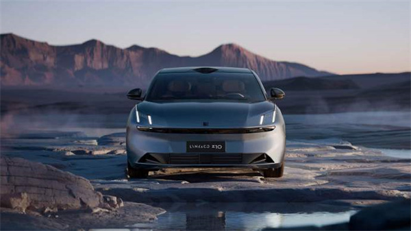 领克首款纯电旗舰轿车 Z10 发布