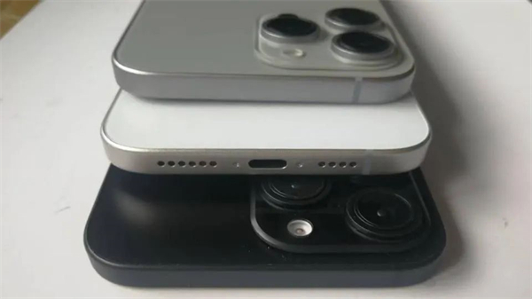 苹果 iPhone 16 Pro 机模曝光