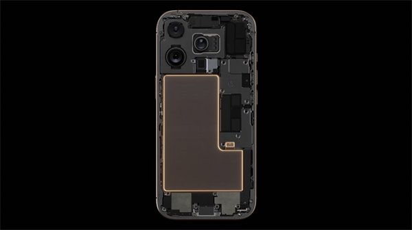 苹果震撼发布 iPhone 16 Pro 系列