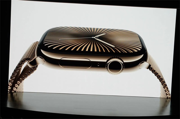 苹果发布 Apple Watch Series 10 智能手表