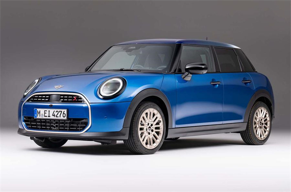 宝马 MINI Cooper 五门版掀背车定档 11 月 15 日广州车展上市