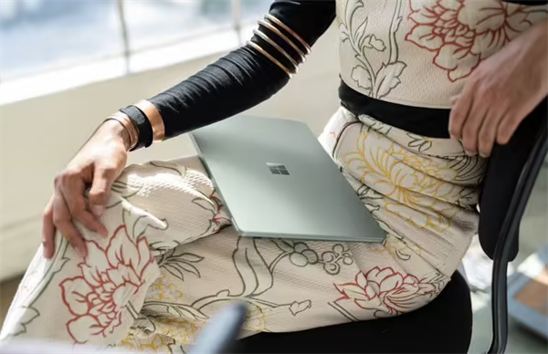 微软 Surface Laptop 5 新固件发布：解决随机关机，延长电池寿命